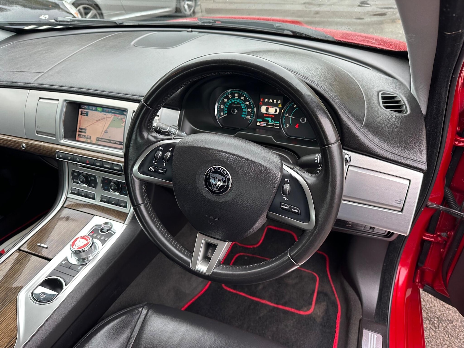 Used Jaguar XF 2015 for sale - 76408555: Photo 47