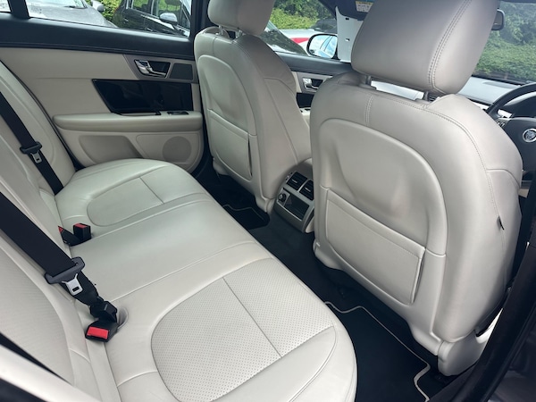 Used Jaguar XF 2011 for sale - 74597430: Photo 23