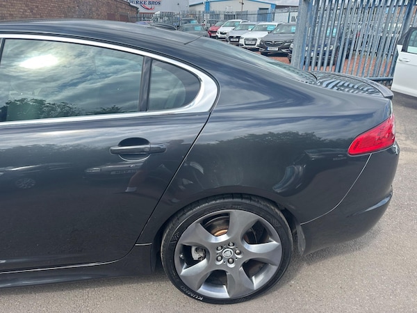 Used Jaguar XF 2011 for sale - 74597430: Photo 31