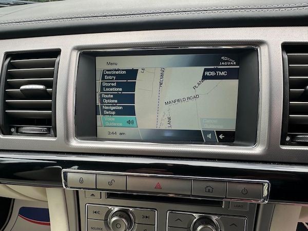 Used Jaguar XF 2011 for sale - 74597430: Photo 36