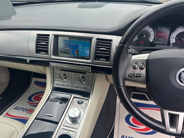 Used Jaguar XF 2011 for sale - 74597430: Photo 37