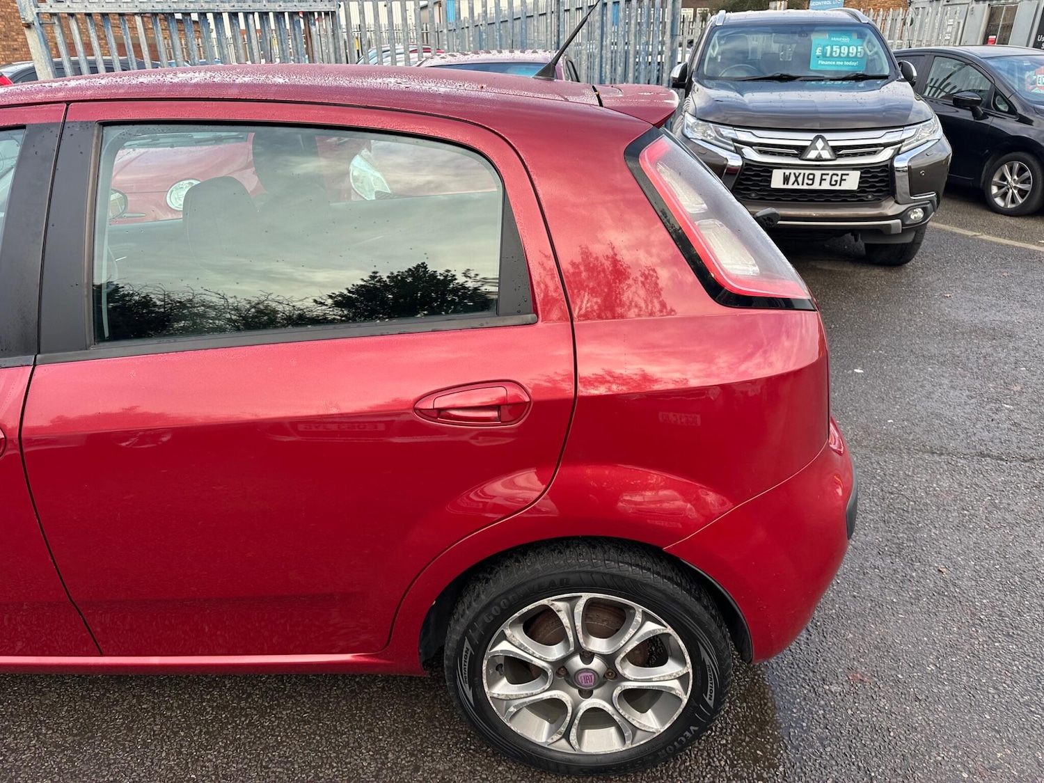 Used Fiat Punto Evo 2011 for sale - 76832302: Photo 13