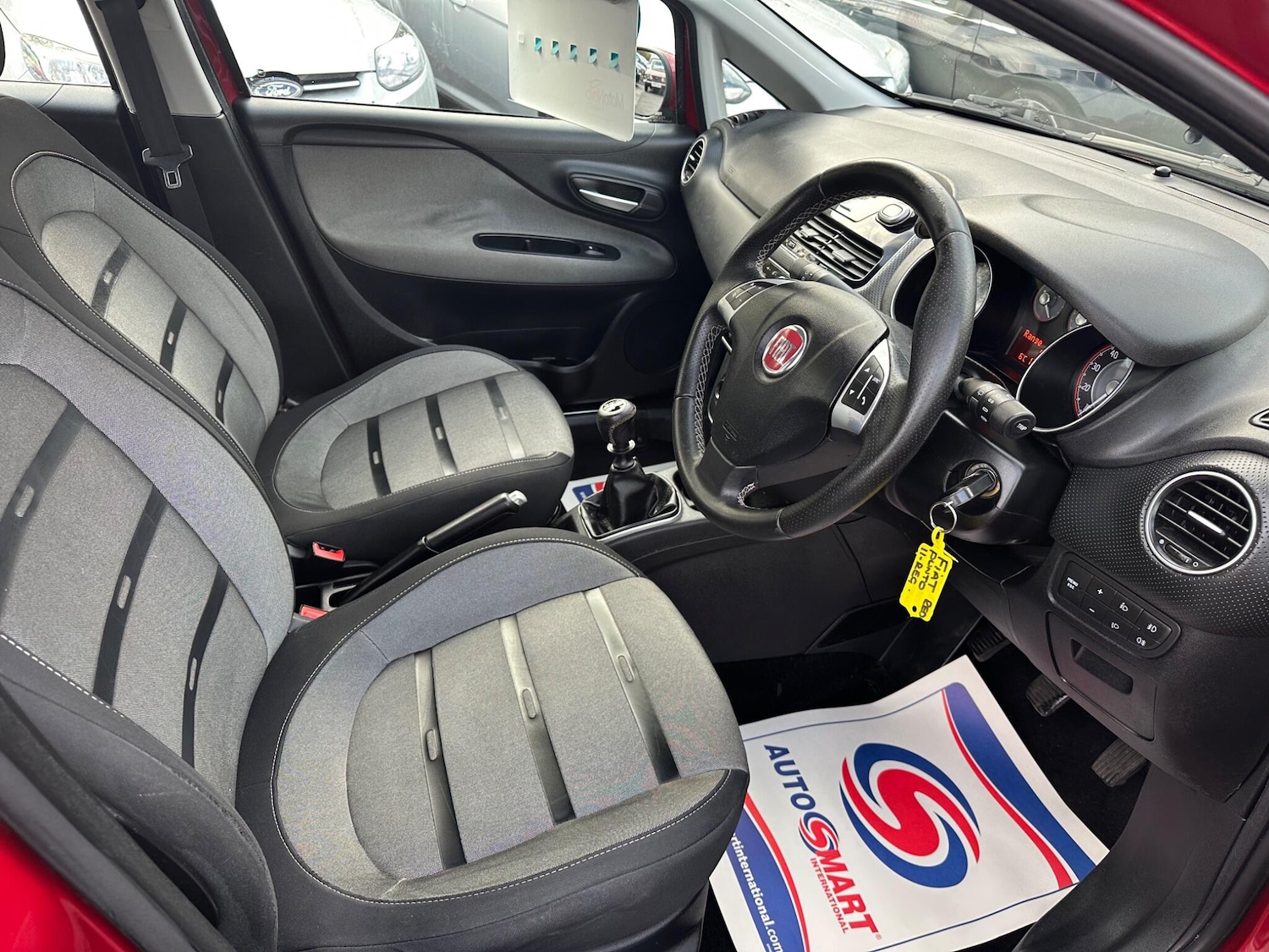 Used Fiat Punto Evo 2011 for sale - 76832302: Photo 37