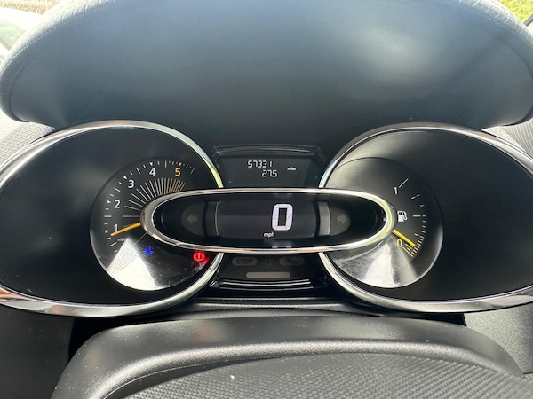 Used Renault Clio 2014 for sale - 75268272: Photo 52