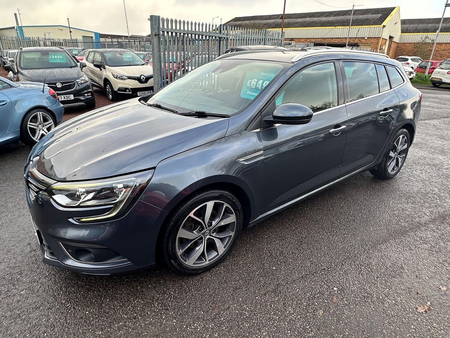 Used Renault Megane 2017 for sale - 76964395: Photo 30