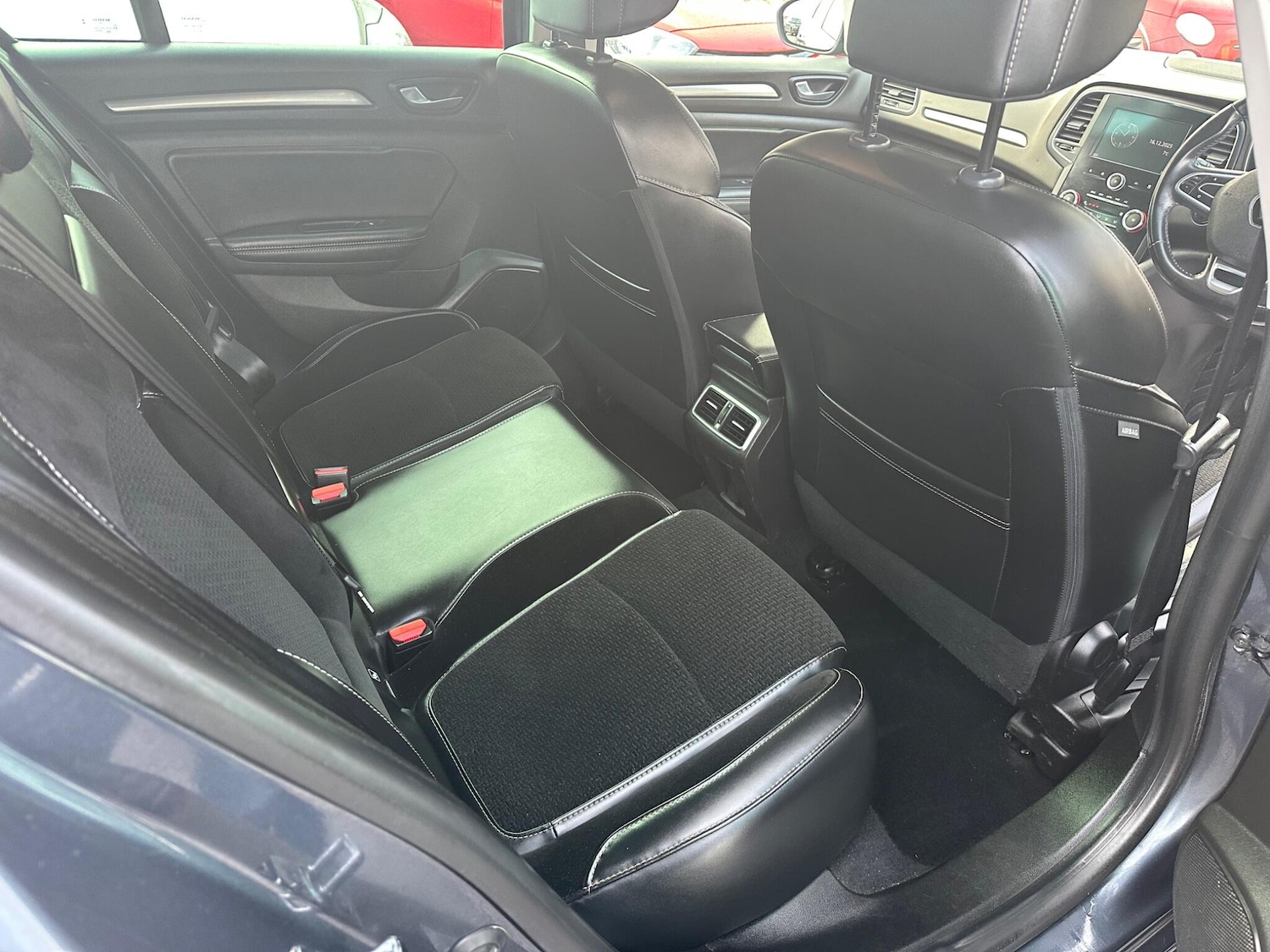 Used Renault Megane 2017 for sale - 76964395: Photo 45