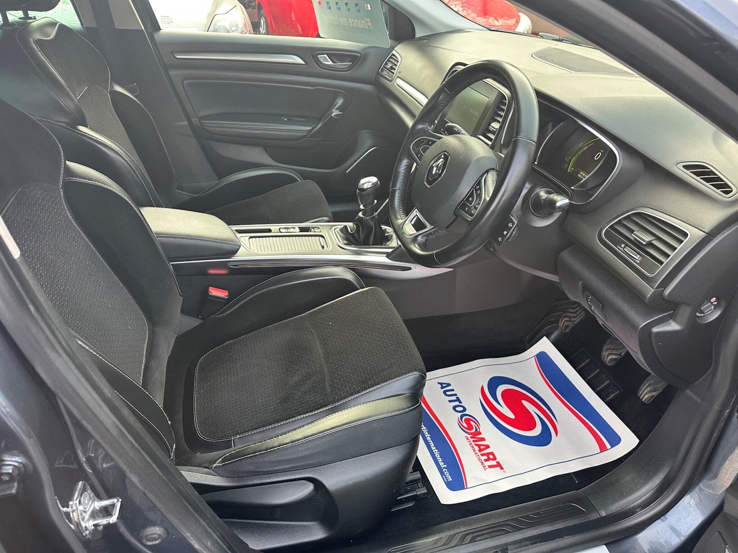 Used Renault Megane 2017 for sale - 76964395: Photo 47