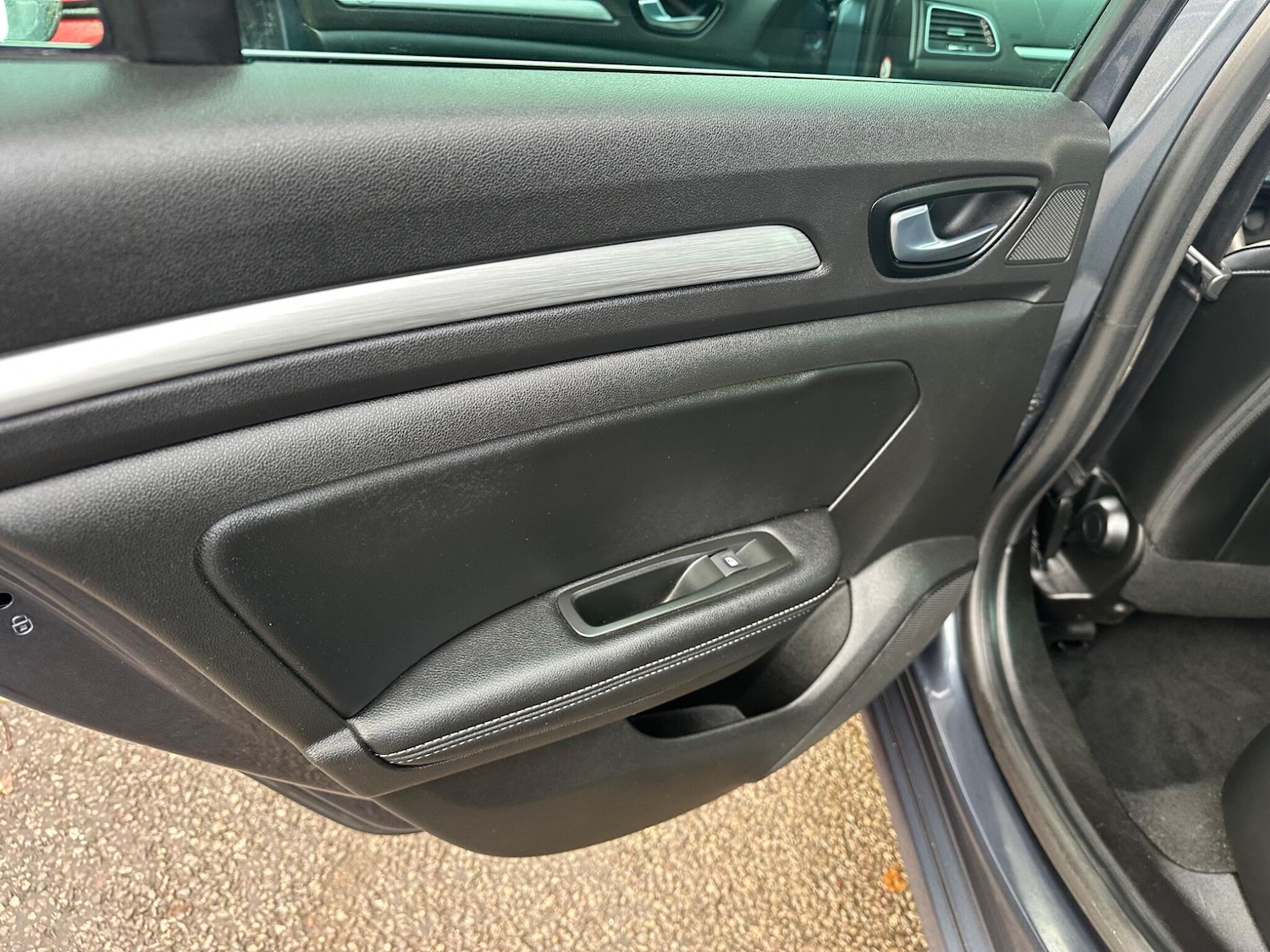 Used Renault Megane 2017 for sale - 76964395: Photo 6