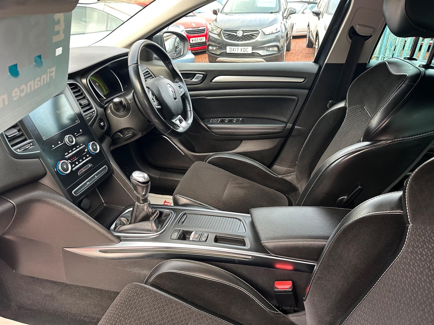 Used Renault Megane 2017 for sale - 76964395: Photo 8