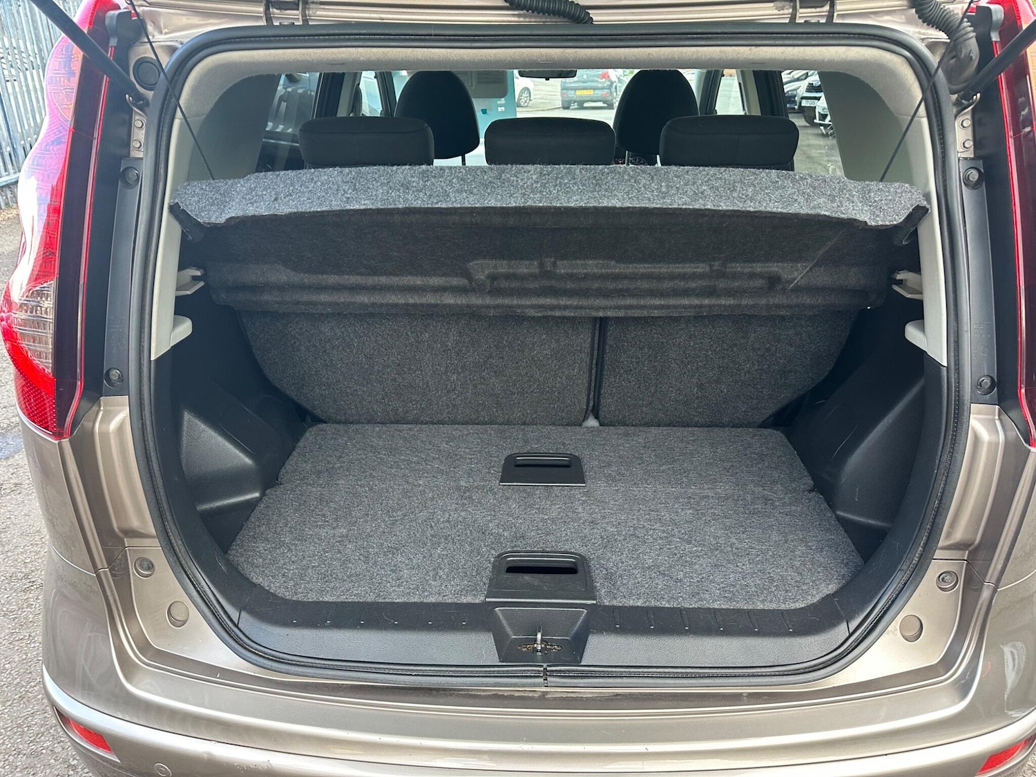 Used Nissan Note 2011 for sale - 76989441: Photo 35