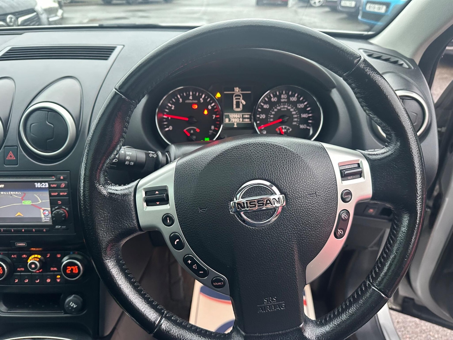 Used Nissan Qashqai 2013 for sale - 77291654: Photo 38