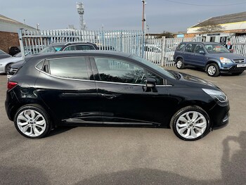 Used Renault Clio 2019 for sale - 77238555: Photo
