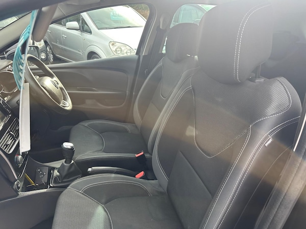 Used Renault Clio 2019 for sale - 74136377: Photo 46