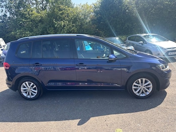 Used Volkswagen Touran 2016 for sale - 79224862: Photo