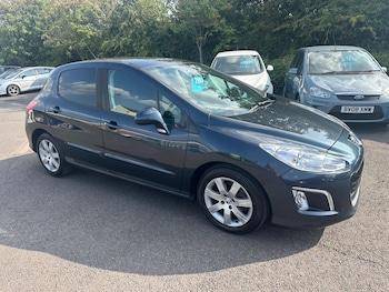 Used Peugeot 308 2013 for sale - 75599943: Photo