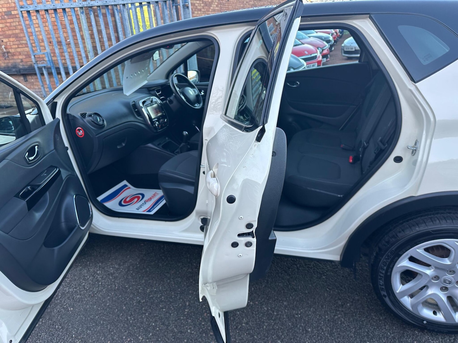 Used Renault Captur 2016 for sale - 76926484: Photo 11