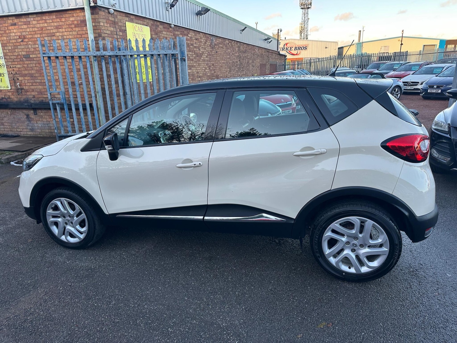 Used Renault Captur 2016 for sale - 76926484: Photo 16