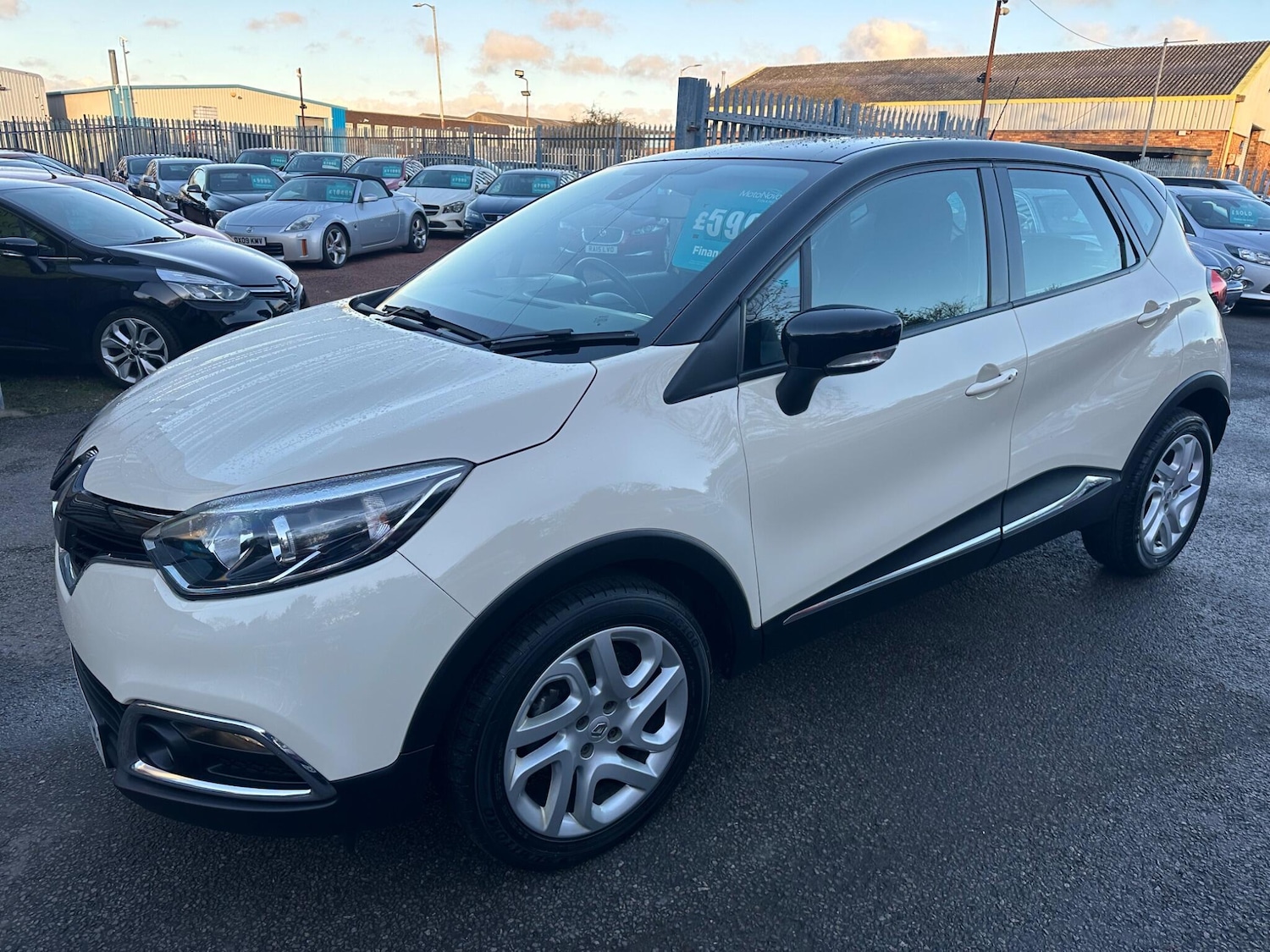 Used Renault Captur 2016 for sale - 76926484: Photo 3