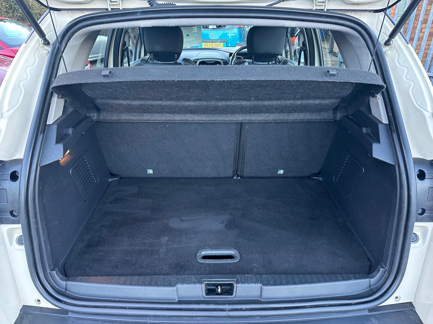 Used Renault Captur 2016 for sale - 76926484: Photo 50