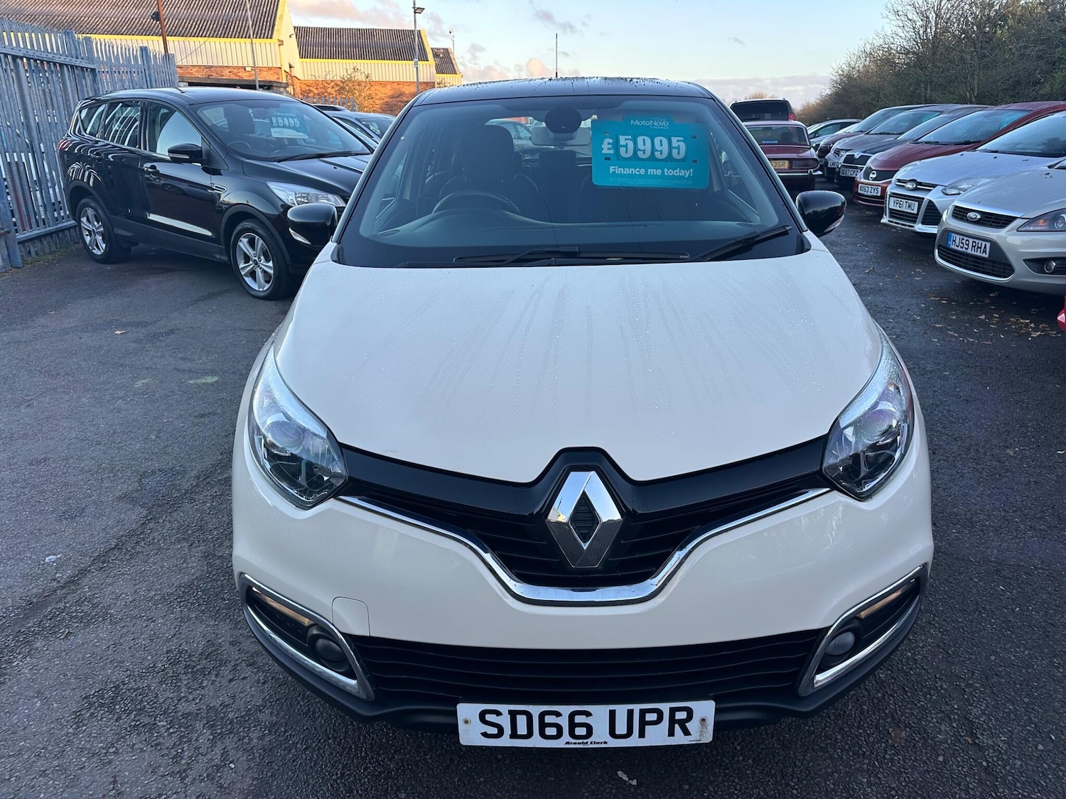 Used Renault Captur 2016 for sale - 76926484: Photo 8