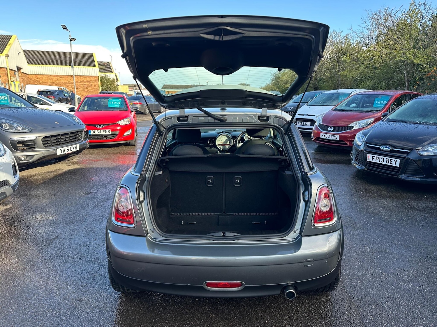 Used MINI Hatch 2010 for sale - 78034935: Photo 27