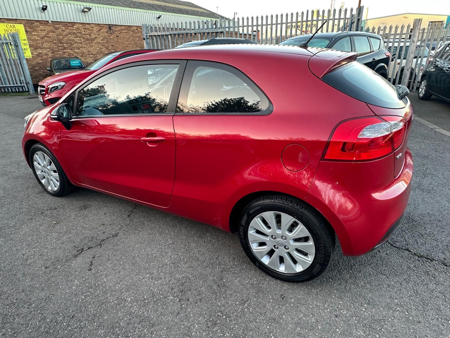Used Kia Rio 2013 for sale - 76620613: Photo 4