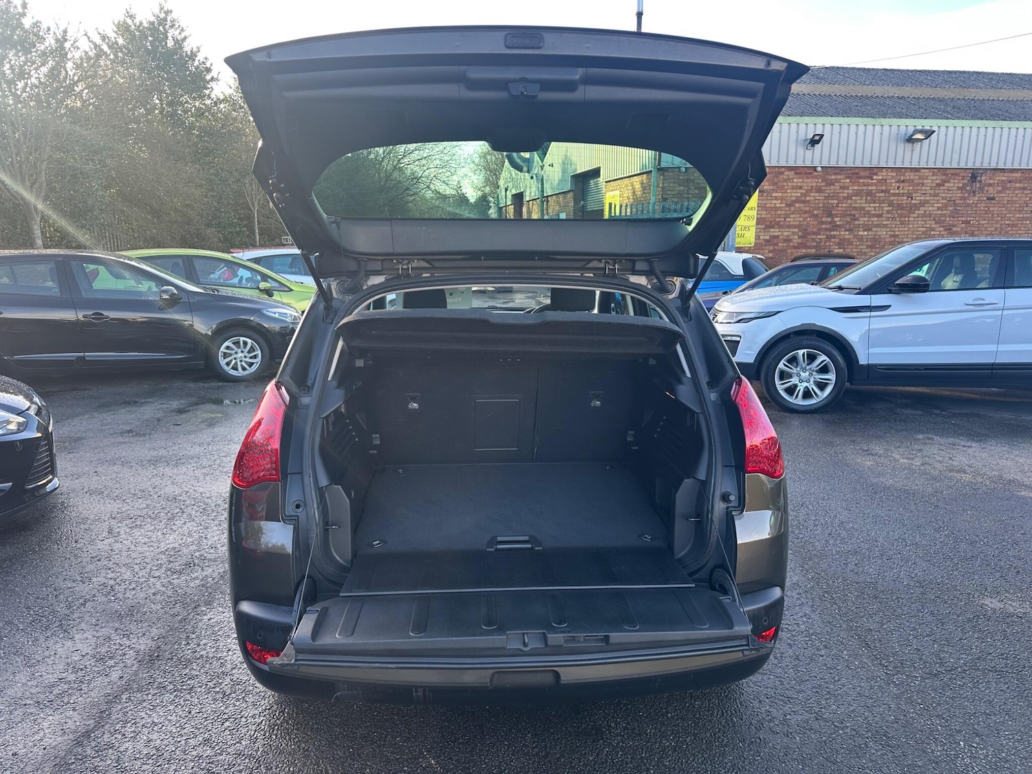 Used Peugeot 3008 2010 for sale - 77925371: Photo 16