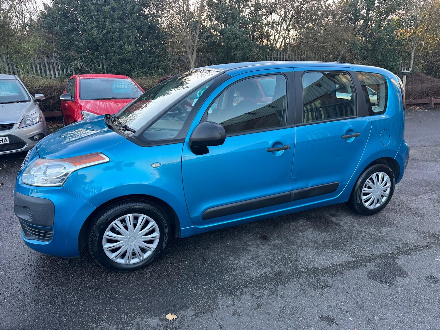 Used Citroen C3 Picasso 2009 for sale - 76913900: Photo 2