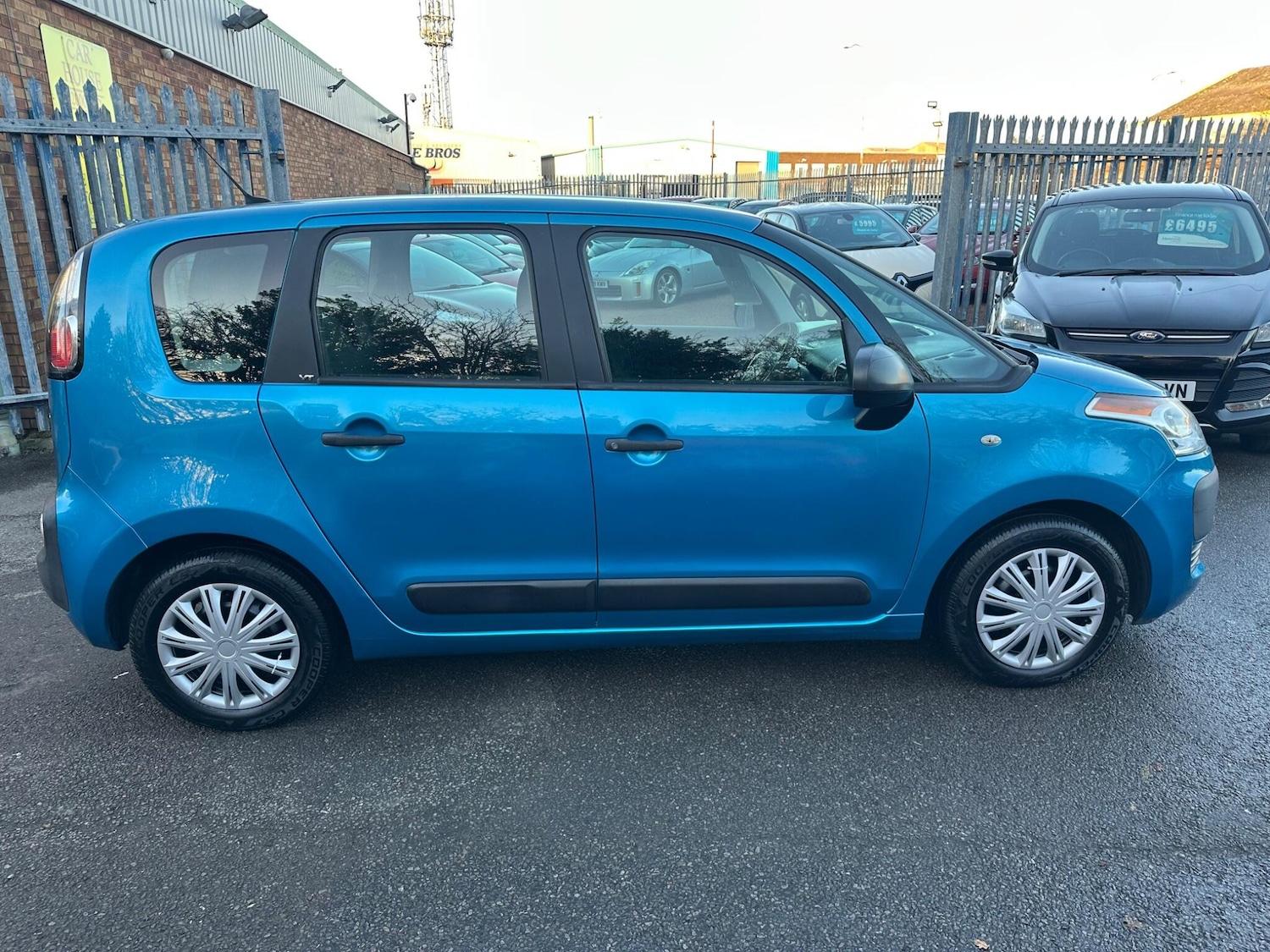 Used Citroen C3 Picasso 2009 for sale - 76913900: Photo 7