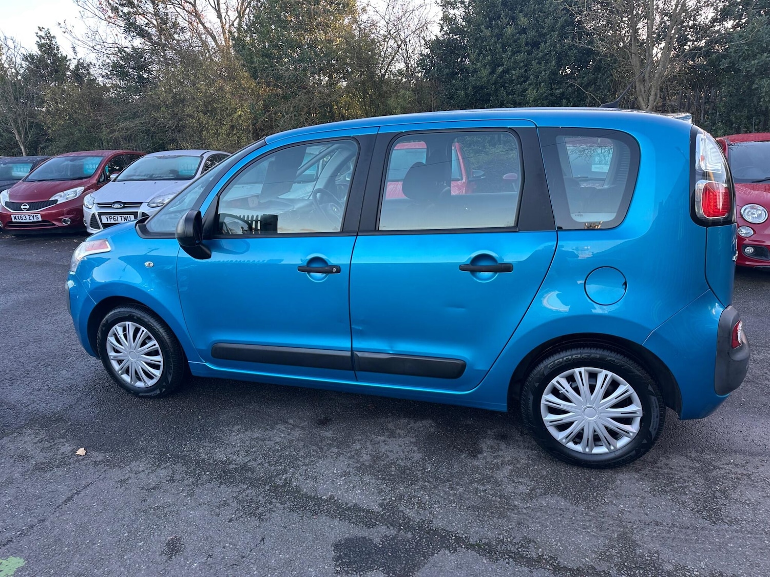 Used Citroen C3 Picasso 2009 for sale - 76913900: Photo 9