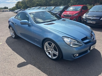 Used Mercedes-Benz SLK 2010 for sale - 77468070: Photo