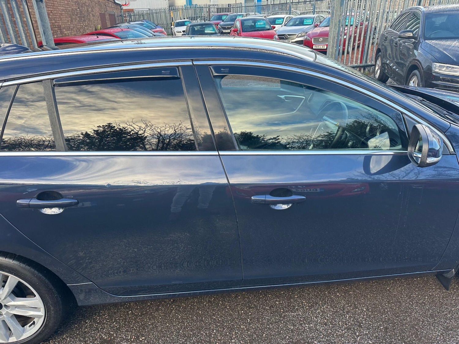 Used Volvo V60 2012 for sale - 77524913: Photo 18