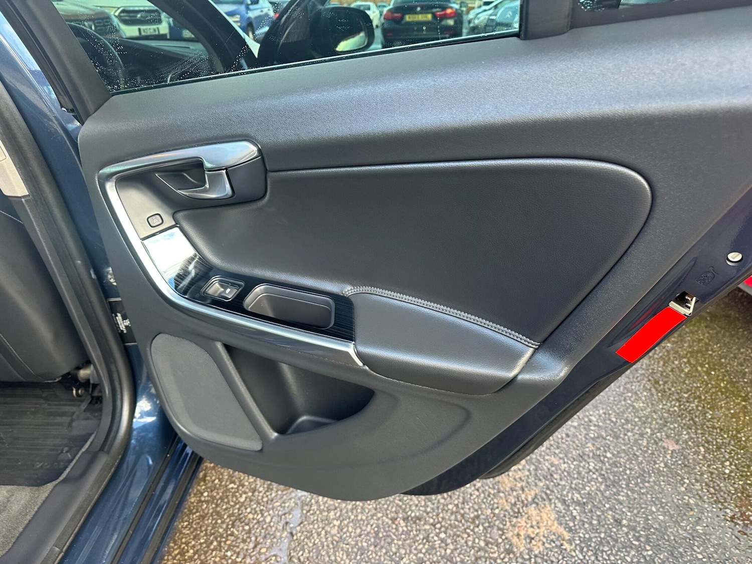 Used Volvo V60 2012 for sale - 77524913: Photo 28