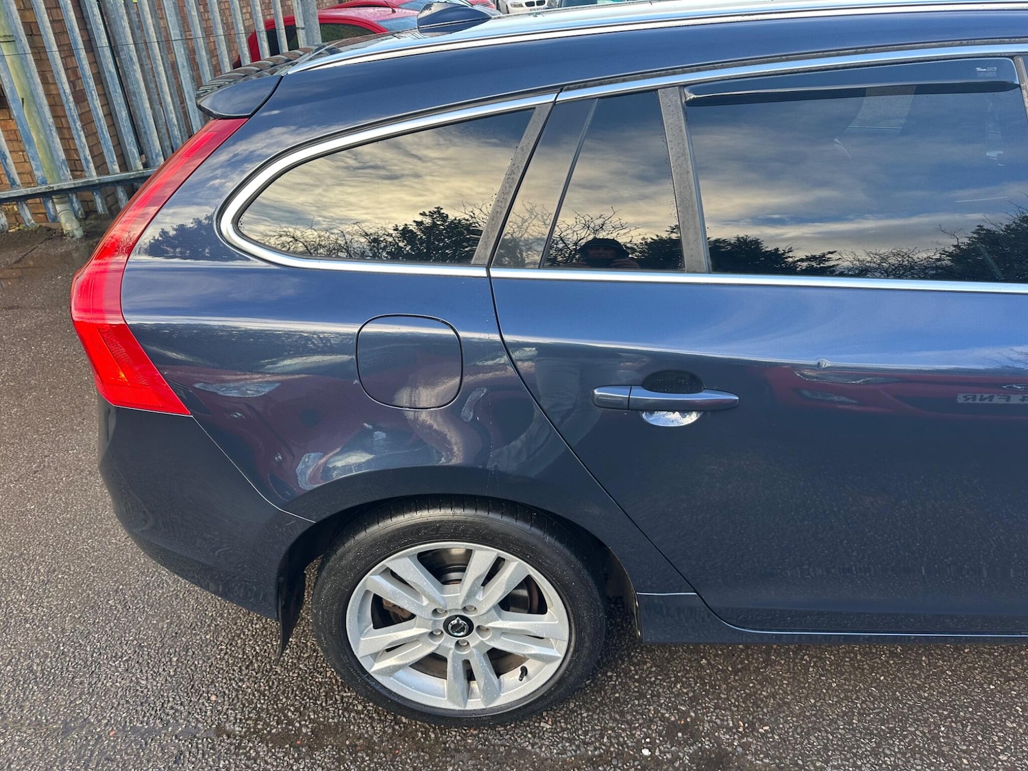 Used Volvo V60 2012 for sale - 77524913: Photo 35