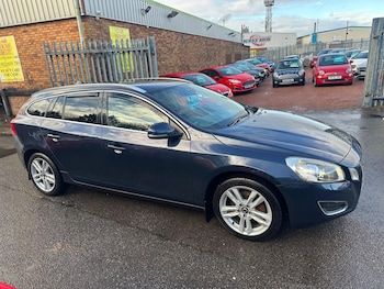 Used Volvo V60 2012 for sale - 77524913: Photo