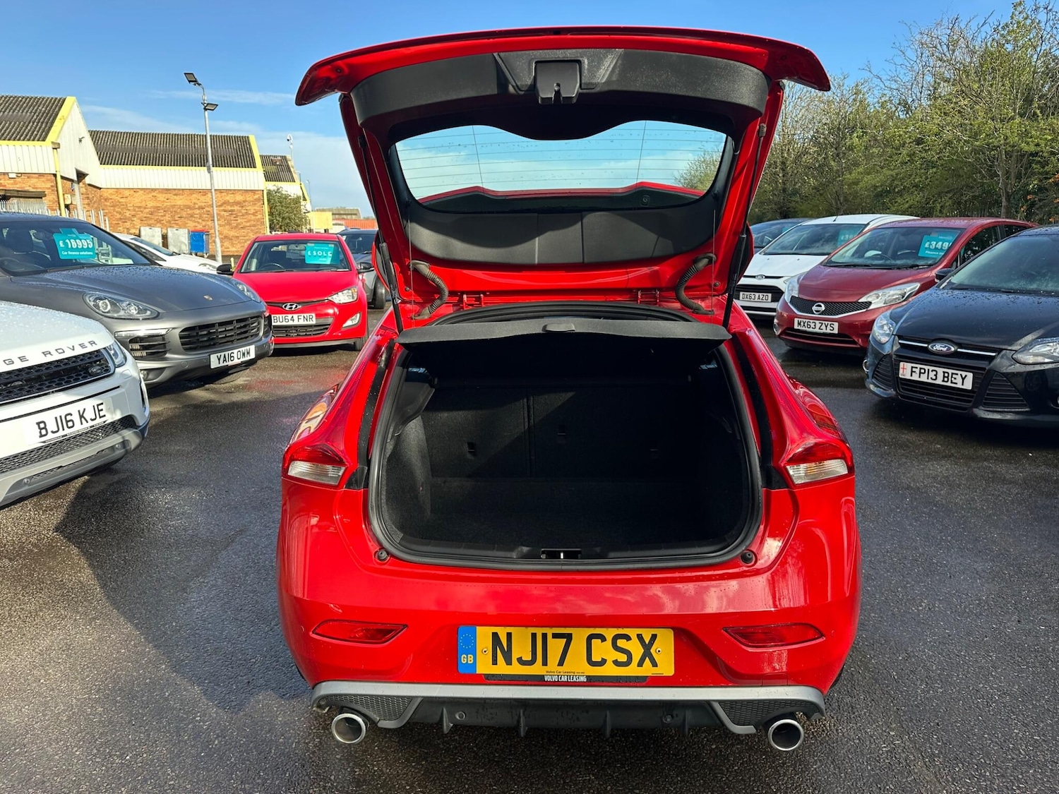 Used Volvo V40 2017 for sale - 78034581: Photo 28