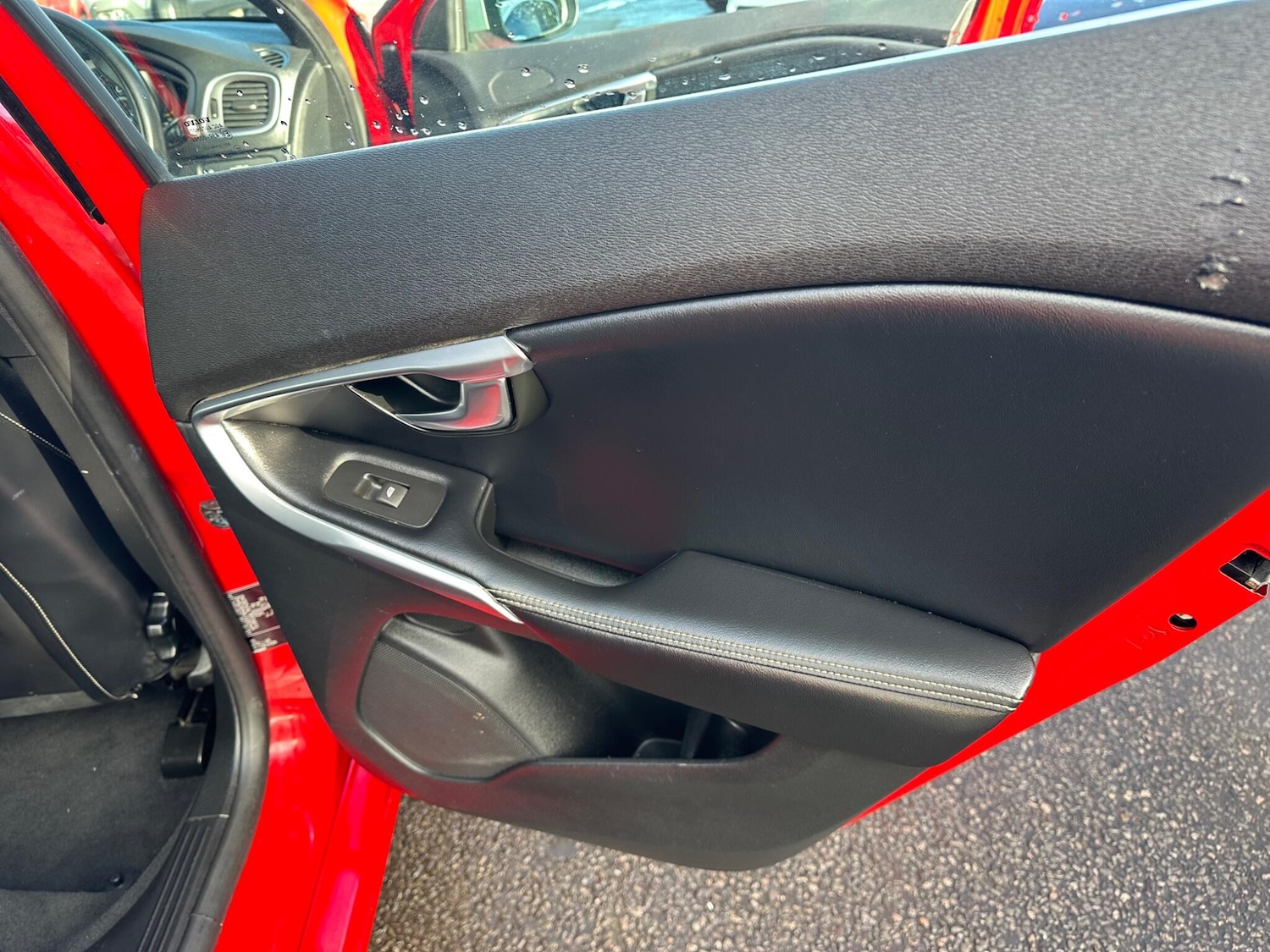 Used Volvo V40 2017 for sale - 78034581: Photo 30