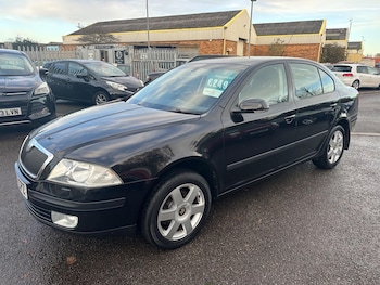 2007 (57) - 1.9 TDI PD Elegance 5dr