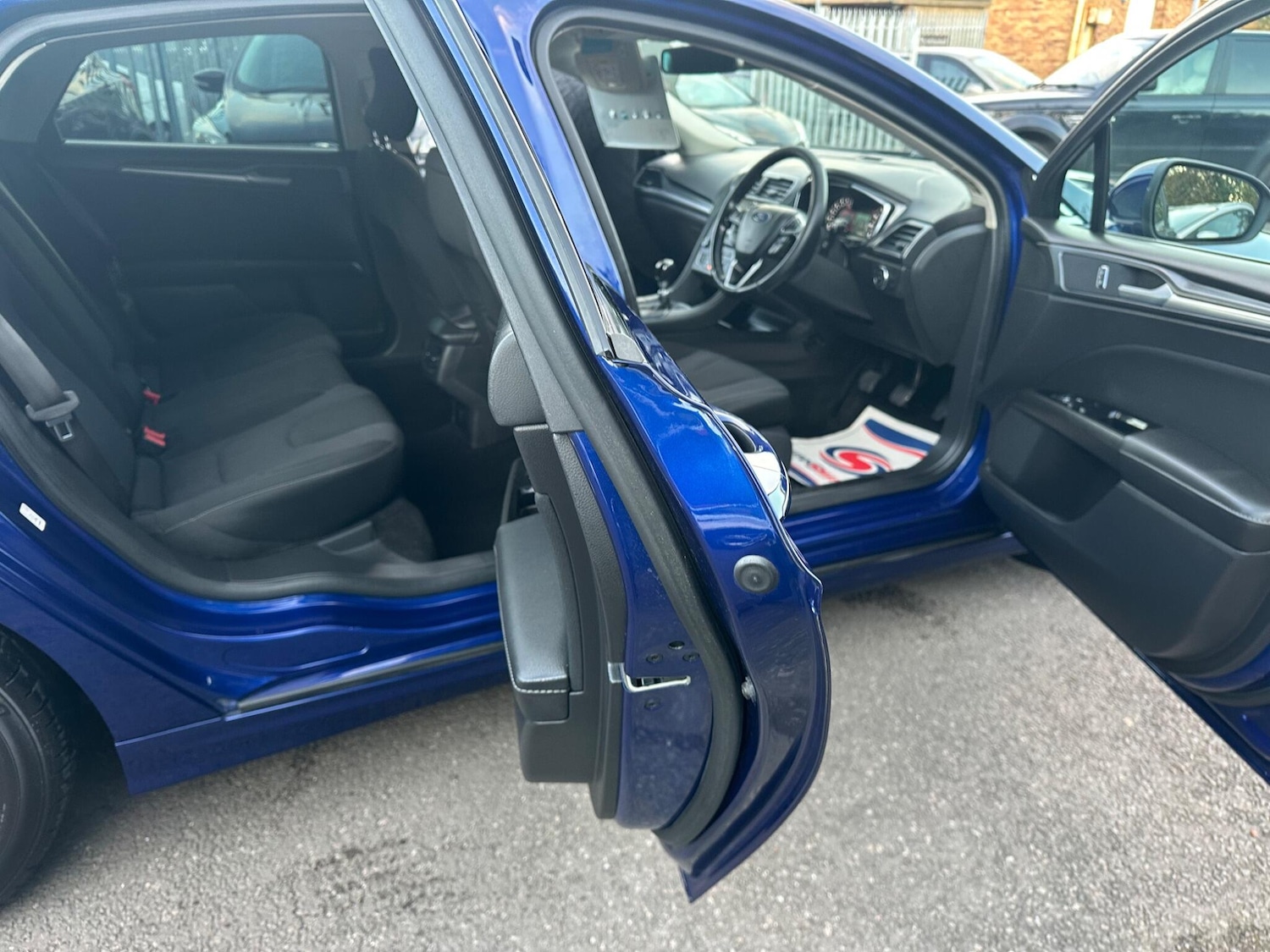 Used Ford Mondeo 2015 for sale - 76633965: Photo 19