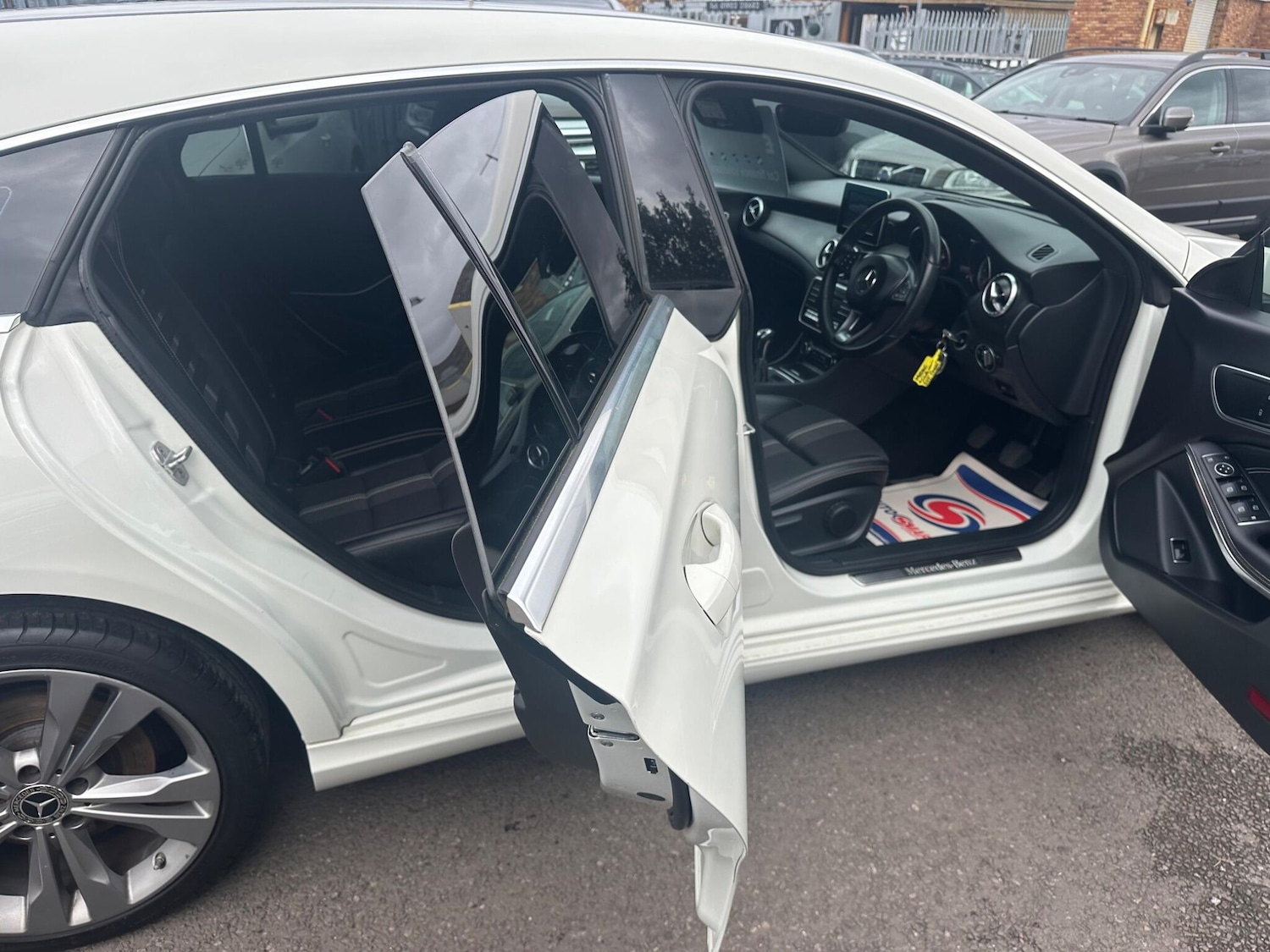 Used Mercedes-Benz CLA 2017 for sale - 76989527: Photo 18