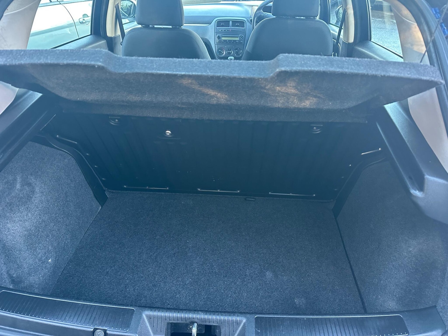 Used Fiat Grande Punto 2009 for sale - 77144617: Photo 35