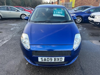 Used Fiat Grande Punto 2009 for sale - 77144617: Photo