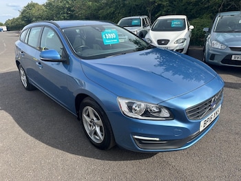 Used Volvo V60 2016 for sale - 75267916: Photo