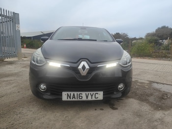 Used Renault Clio 2016 for sale - 79590820: Photo