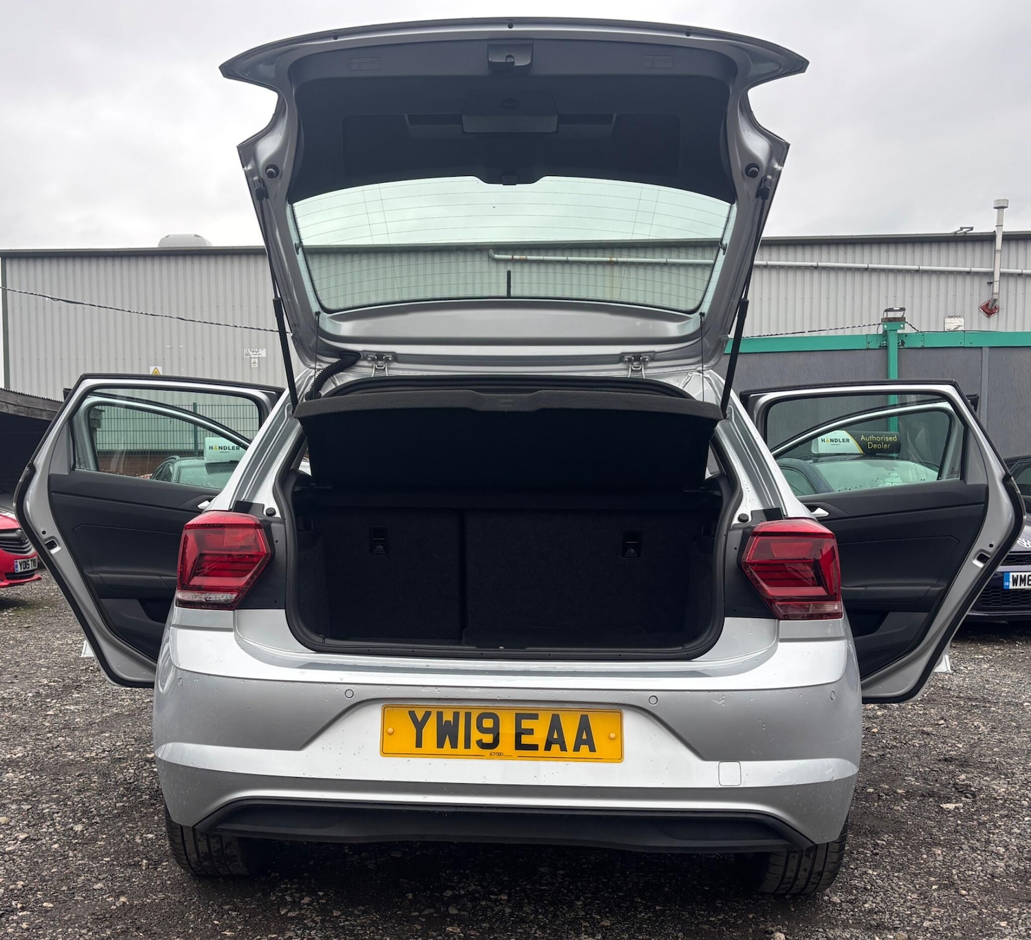 Used Volkswagen Polo 2019 for sale - 76284209: Photo 11