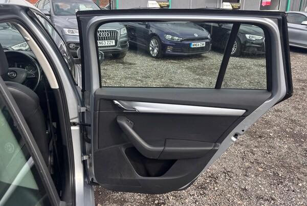 Used Skoda Octavia 2014 for sale - 76283792: Photo 38