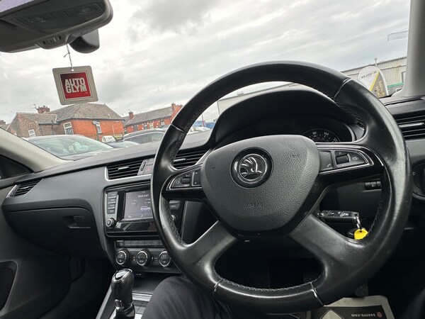 Used Skoda Octavia 2014 for sale - 76283792: Photo 41