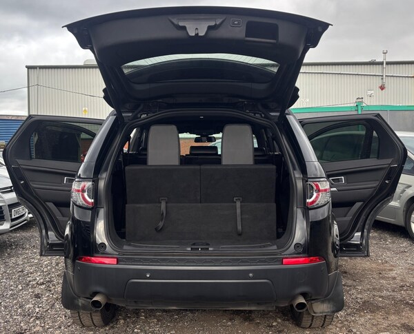 Used Land Rover Discovery Sport 2016 for sale - 76282991: Photo 12