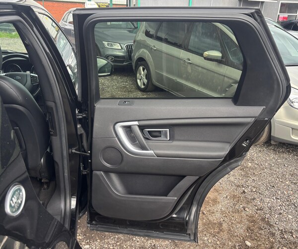Used Land Rover Discovery Sport 2016 for sale - 76282991: Photo 46