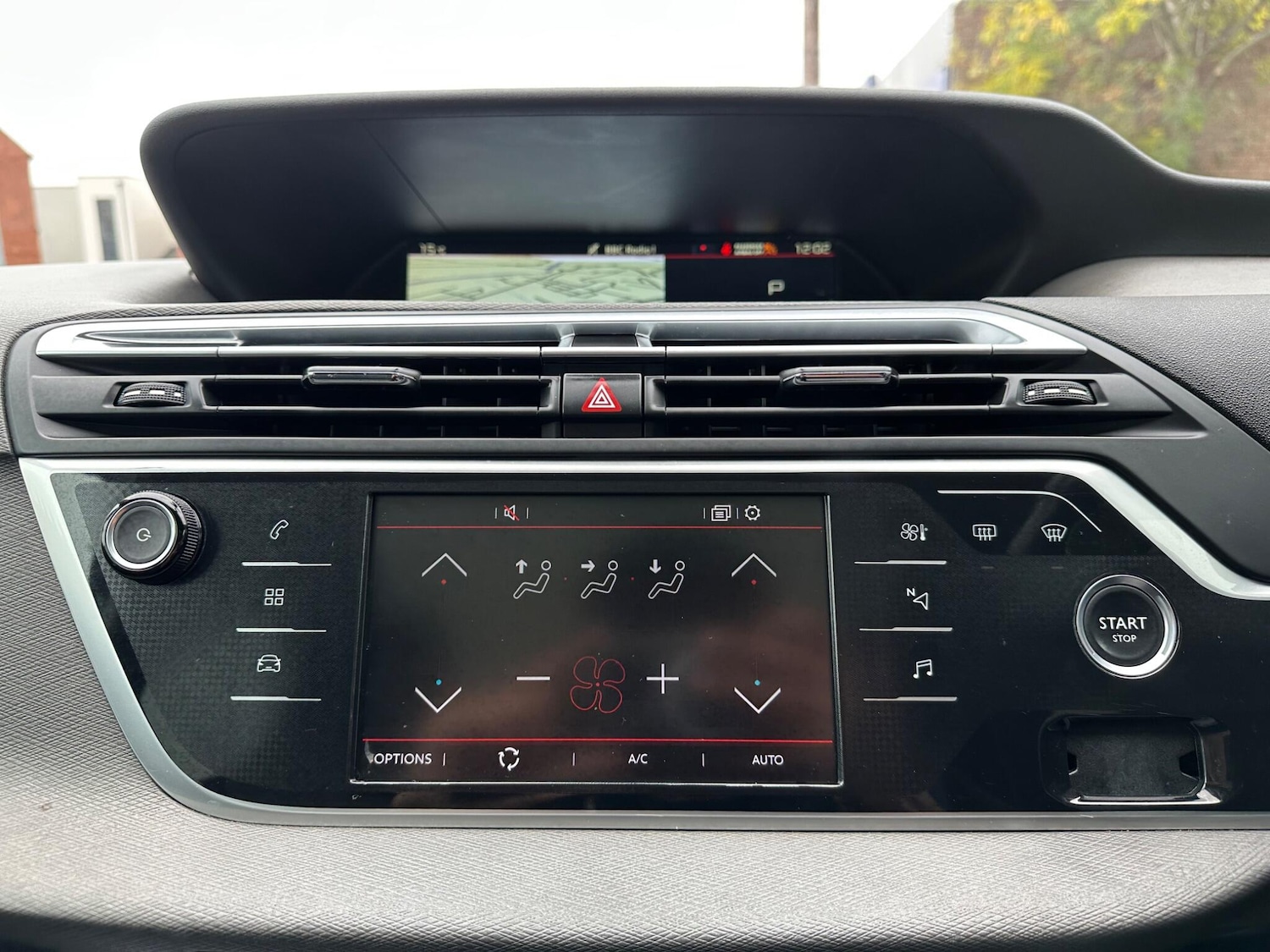 Used Citroen C4 Grand Picasso 2017 for sale - 76850151: Photo 51